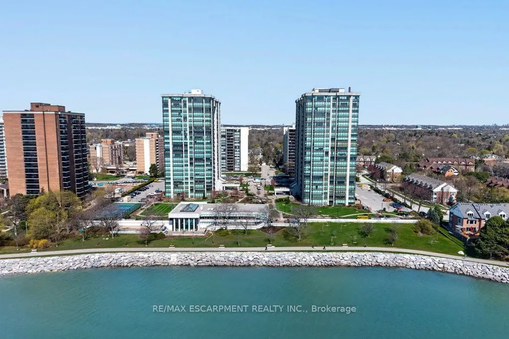 2170 Marine Drive Oakville ON L6L 5V1