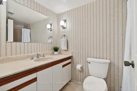 2170 Marine Drive Oakville ON L6L 5V1