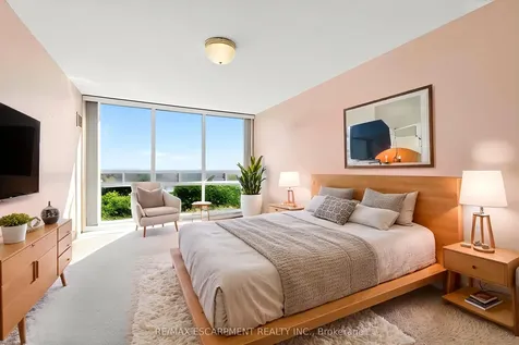 2170 Marine Drive Oakville ON L6L 5V1