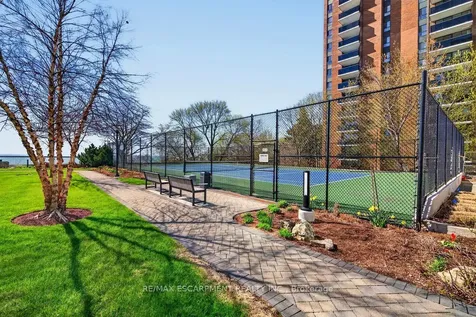 2170 Marine Drive Oakville ON L6L 5V1