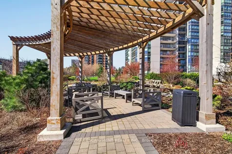 2170 Marine Drive Oakville ON L6L 5V1