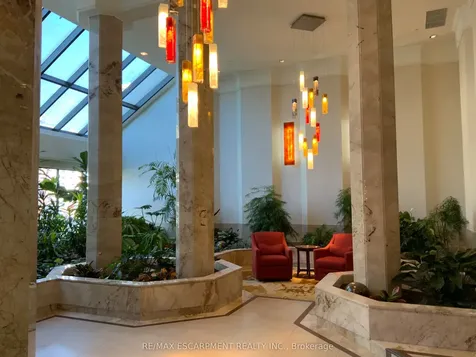2170 Marine Drive Oakville ON L6L 5V1