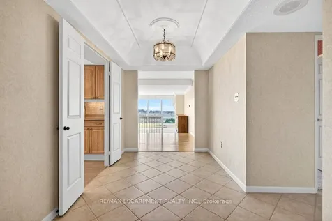 2170 Marine Drive Oakville ON L6L 5V1