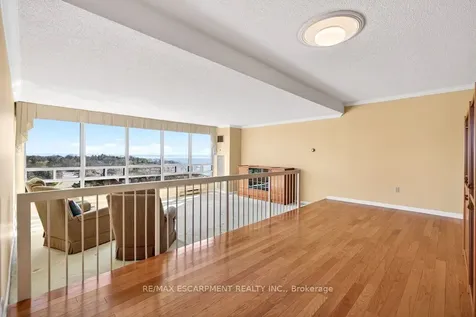 2170 Marine Drive Oakville ON L6L 5V1