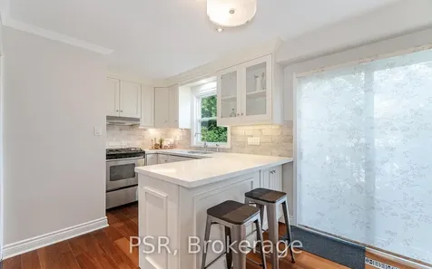 57 Stephen Drive Toronto ON M8Y 3M8