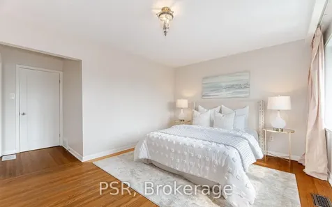 57 Stephen Drive Toronto ON M8Y 3M8