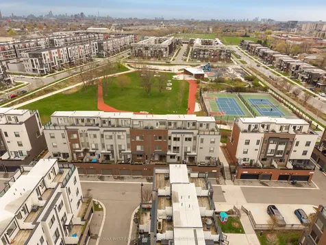 120 Frederick Tisdale Drive Toronto ON M3K 0A8