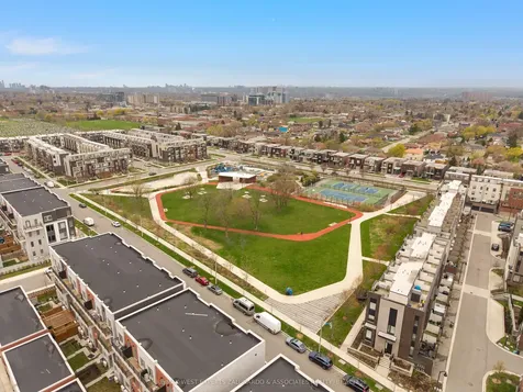 120 Frederick Tisdale Drive Toronto ON M3K 0A8