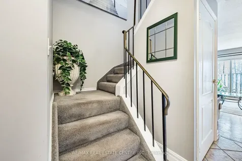 7 Morley Crescent Brampton ON L6S 3K8