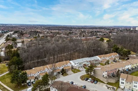 7 Morley Crescent Brampton ON L6S 3K8