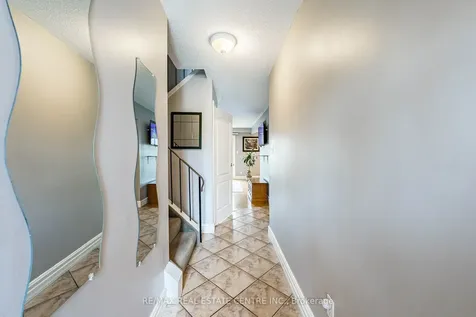 7 Morley Crescent Brampton ON L6S 3K8