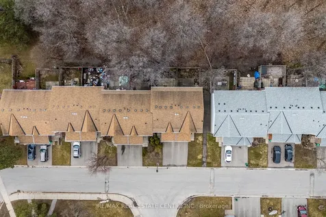 7 Morley Crescent Brampton ON L6S 3K8