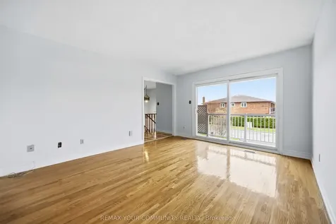 30 John Lindsay Court Toronto ON M3L 2K1