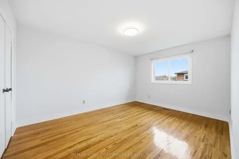 30 John Lindsay Court Toronto ON M3L 2K1