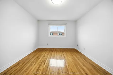 30 John Lindsay Court Toronto ON M3L 2K1