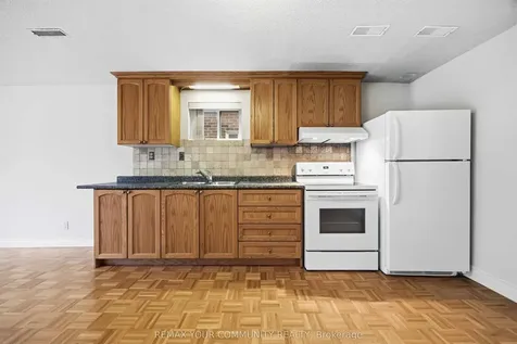 30 John Lindsay Court Toronto ON M3L 2K1