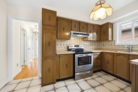 30 John Lindsay Court Toronto ON M3L 2K1
