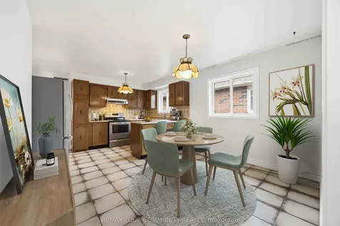 30 John Lindsay Court Toronto ON M3L 2K1
