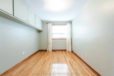 63 Haverson Boulevard Toronto ON M6M 3J8