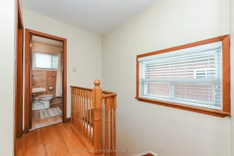63 Haverson Boulevard Toronto ON M6M 3J8
