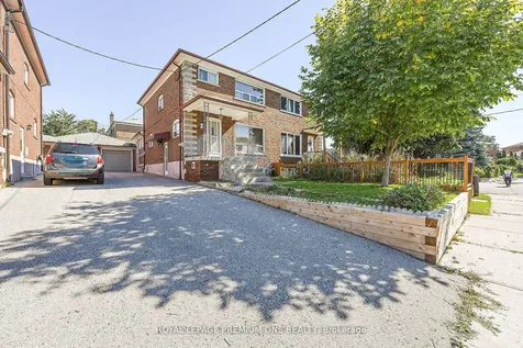 63 Haverson Boulevard Toronto ON M6M 3J8