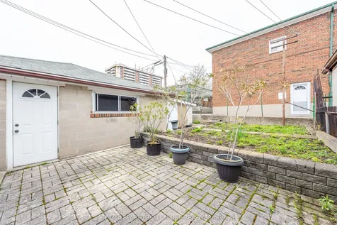 63 Haverson Boulevard Toronto ON M6M 3J8