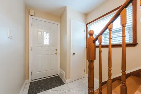 63 Haverson Boulevard Toronto ON M6M 3J8