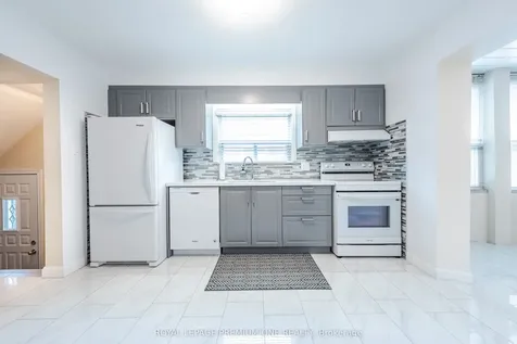 63 Haverson Boulevard Toronto ON M6M 3J8