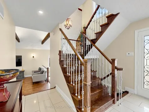 3485 Cawthra Road Mississauga ON L5A 2X9