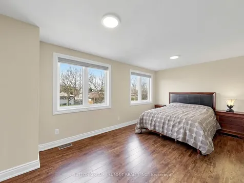 3485 Cawthra Road Mississauga ON L5A 2X9