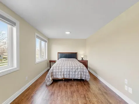 3485 Cawthra Road Mississauga ON L5A 2X9