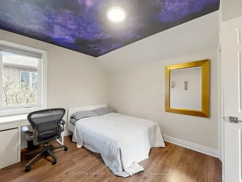 3485 Cawthra Road Mississauga ON L5A 2X9