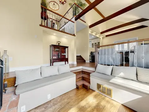 3485 Cawthra Road Mississauga ON L5A 2X9