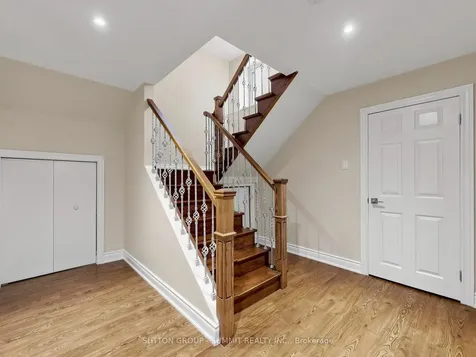 3485 Cawthra Road Mississauga ON L5A 2X9