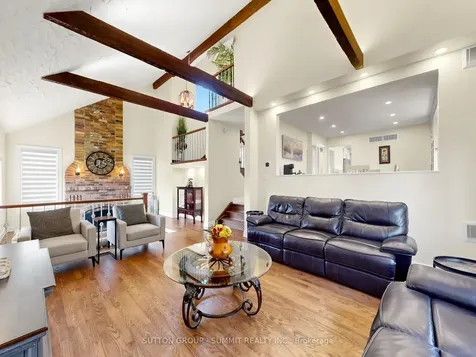 3485 Cawthra Road Mississauga ON L5A 2X9