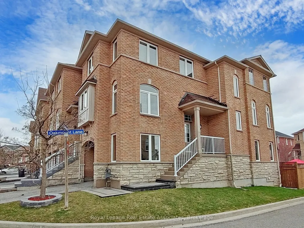 7114 Chatham Court Mississauga ON L5N 8R1