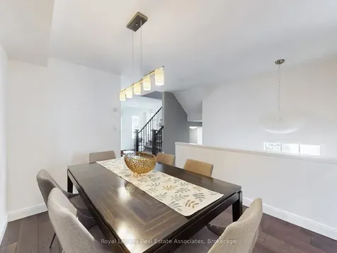 7114 Chatham Court Mississauga ON L5N 8R1