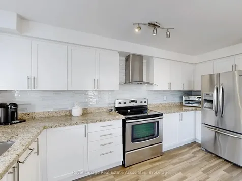 7114 Chatham Court Mississauga ON L5N 8R1
