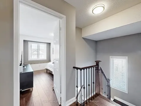 7114 Chatham Court Mississauga ON L5N 8R1