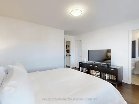 7114 Chatham Court Mississauga ON L5N 8R1