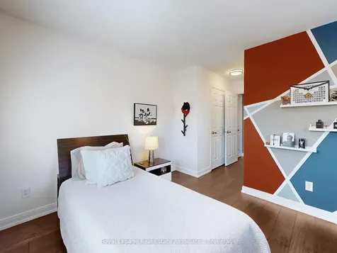 7114 Chatham Court Mississauga ON L5N 8R1