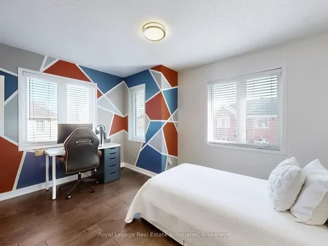 7114 Chatham Court Mississauga ON L5N 8R1