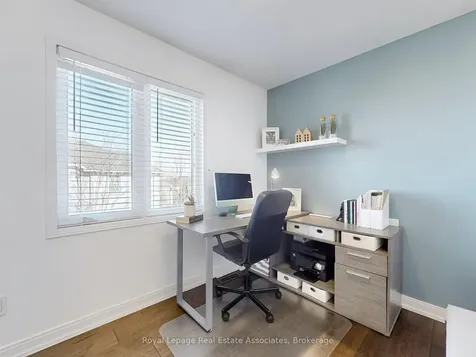 7114 Chatham Court Mississauga ON L5N 8R1