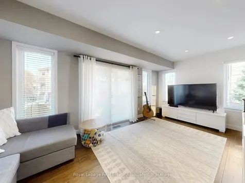 7114 Chatham Court Mississauga ON L5N 8R1