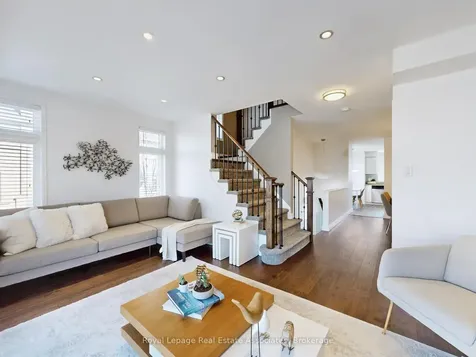7114 Chatham Court Mississauga ON L5N 8R1