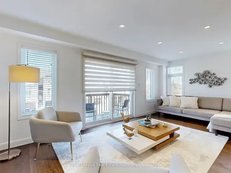 7114 Chatham Court Mississauga ON L5N 8R1