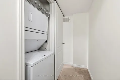 2420 Baronwood Drive Oakville ON L6M 0X6