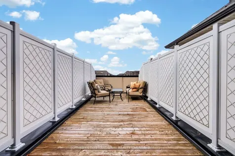 2420 Baronwood Drive Oakville ON L6M 0X6