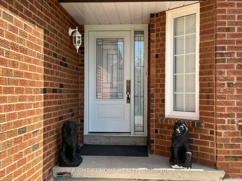 874 Wetherby Lane N Mississauga ON L4W 4S9
