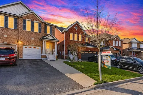 8 Oak Gardens Court Brampton ON L6R 2Y6